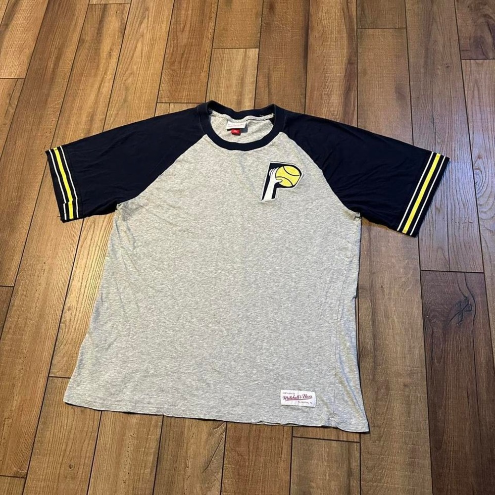 Mitchell‎ & Ness Indiana Pacers Raglan Tee Men's XL